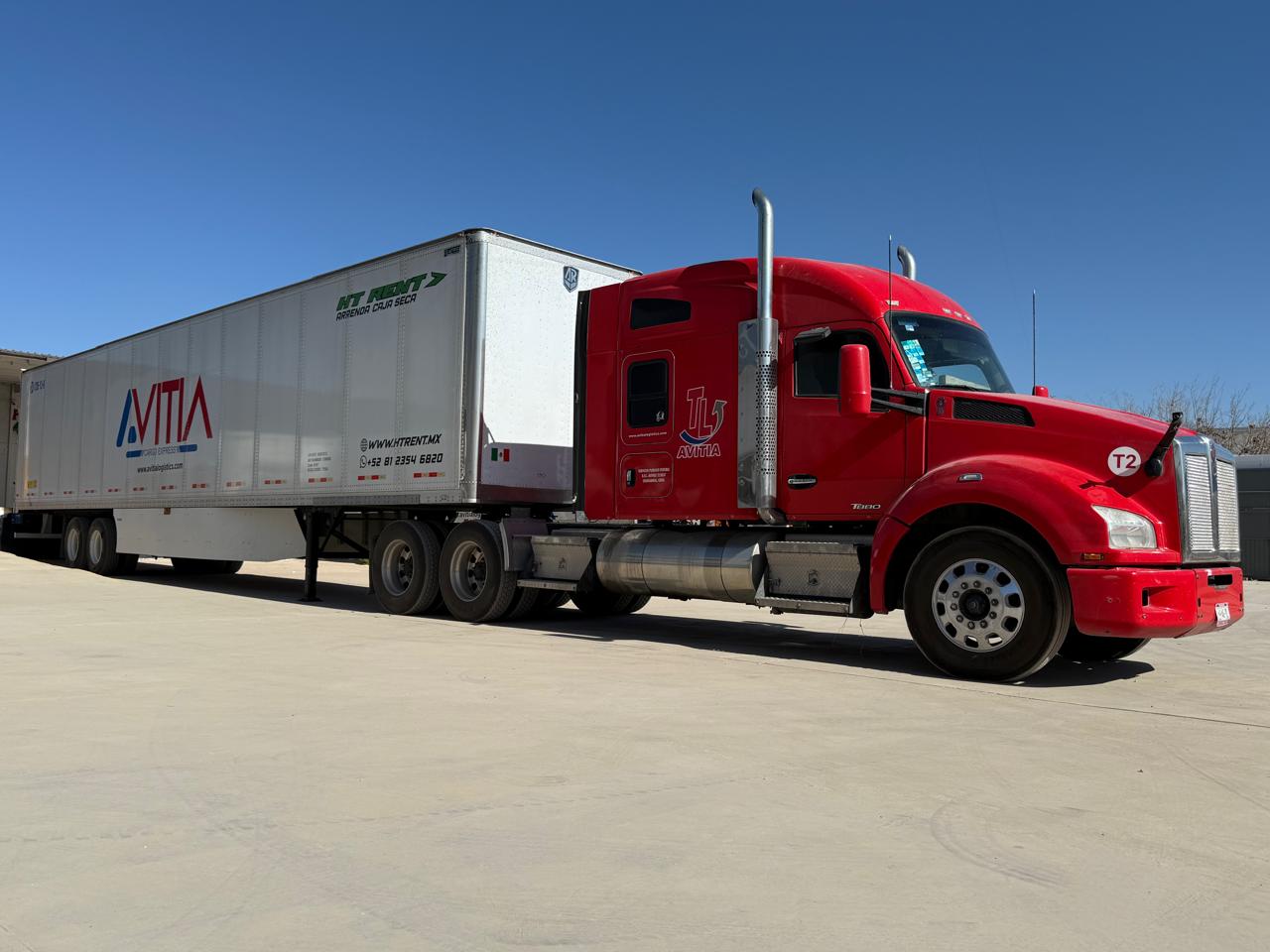 Transportacion Y Logistica Avitia equipment